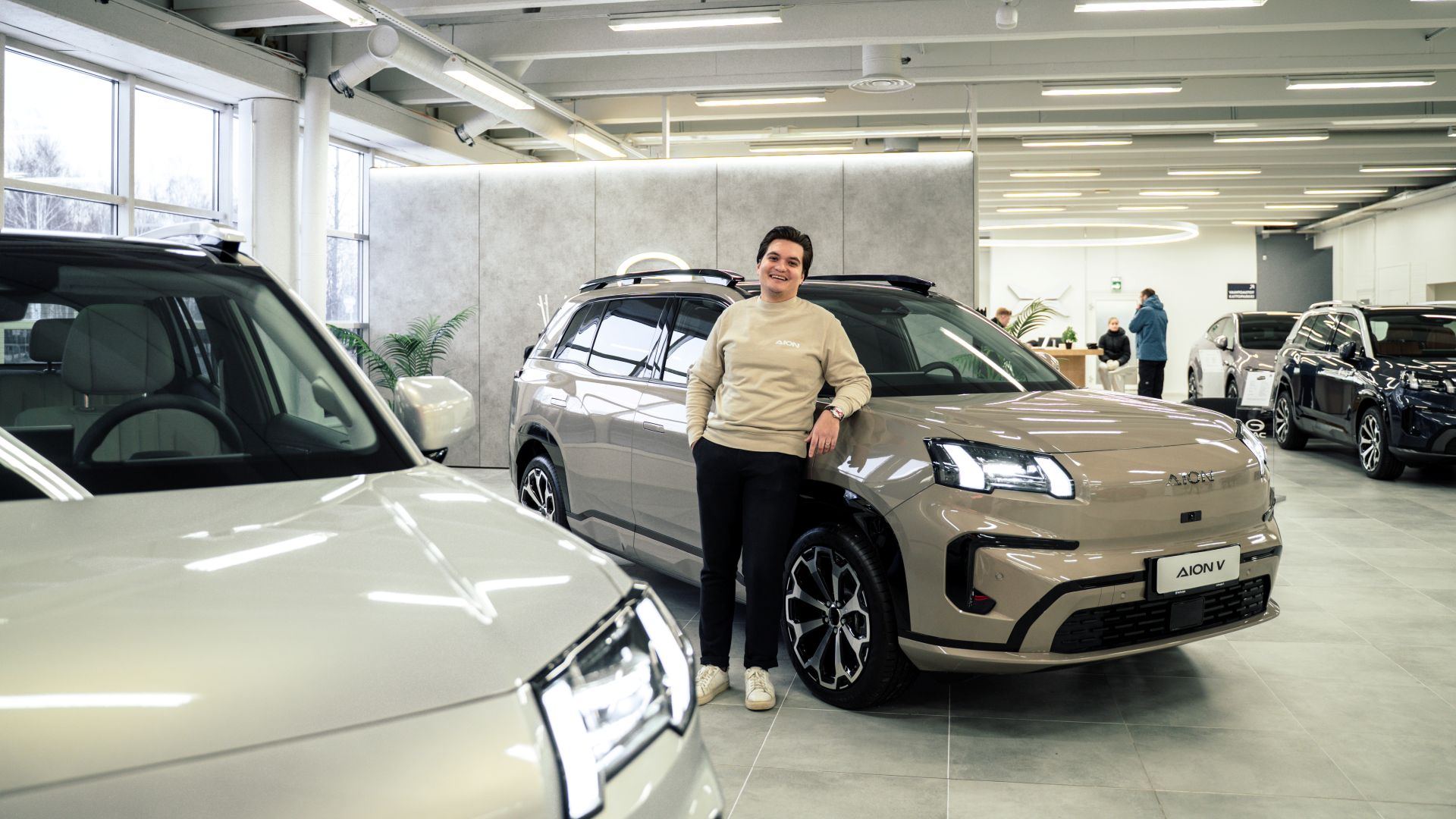 AION V haastaa katumaasturimarkkinan hinnalla ja varustelulla